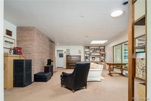 3330 Belcaro Drive
