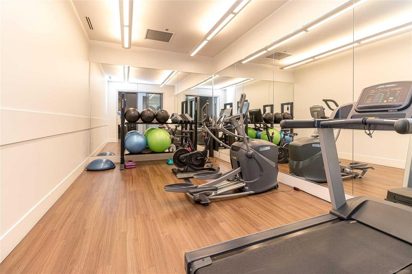 521 Courtney St # 314