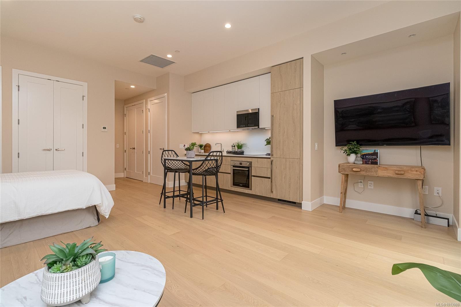 521 Courtney St # 314