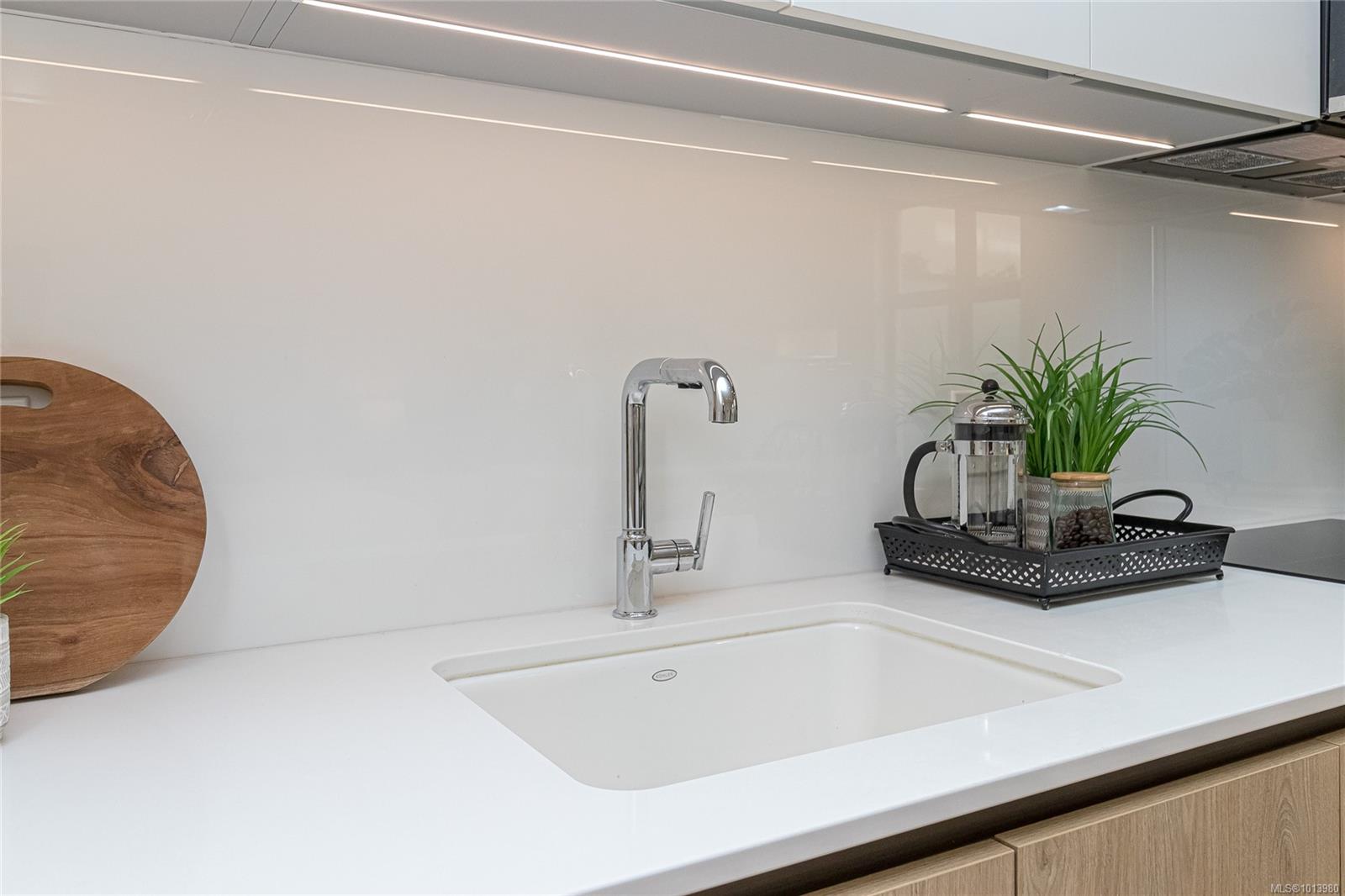 521 Courtney St # 314