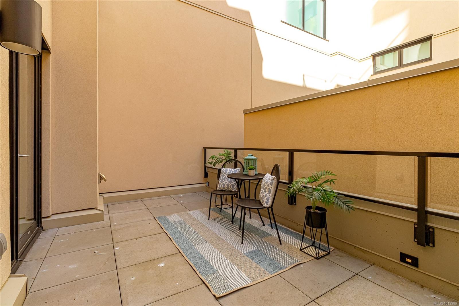 521 Courtney St # 314