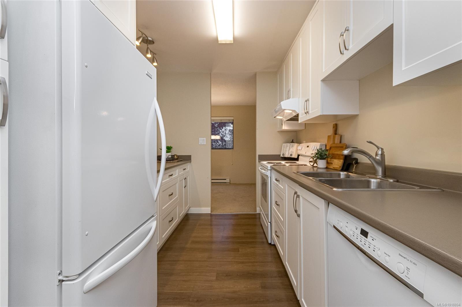 3255 Glasgow Ave # 208