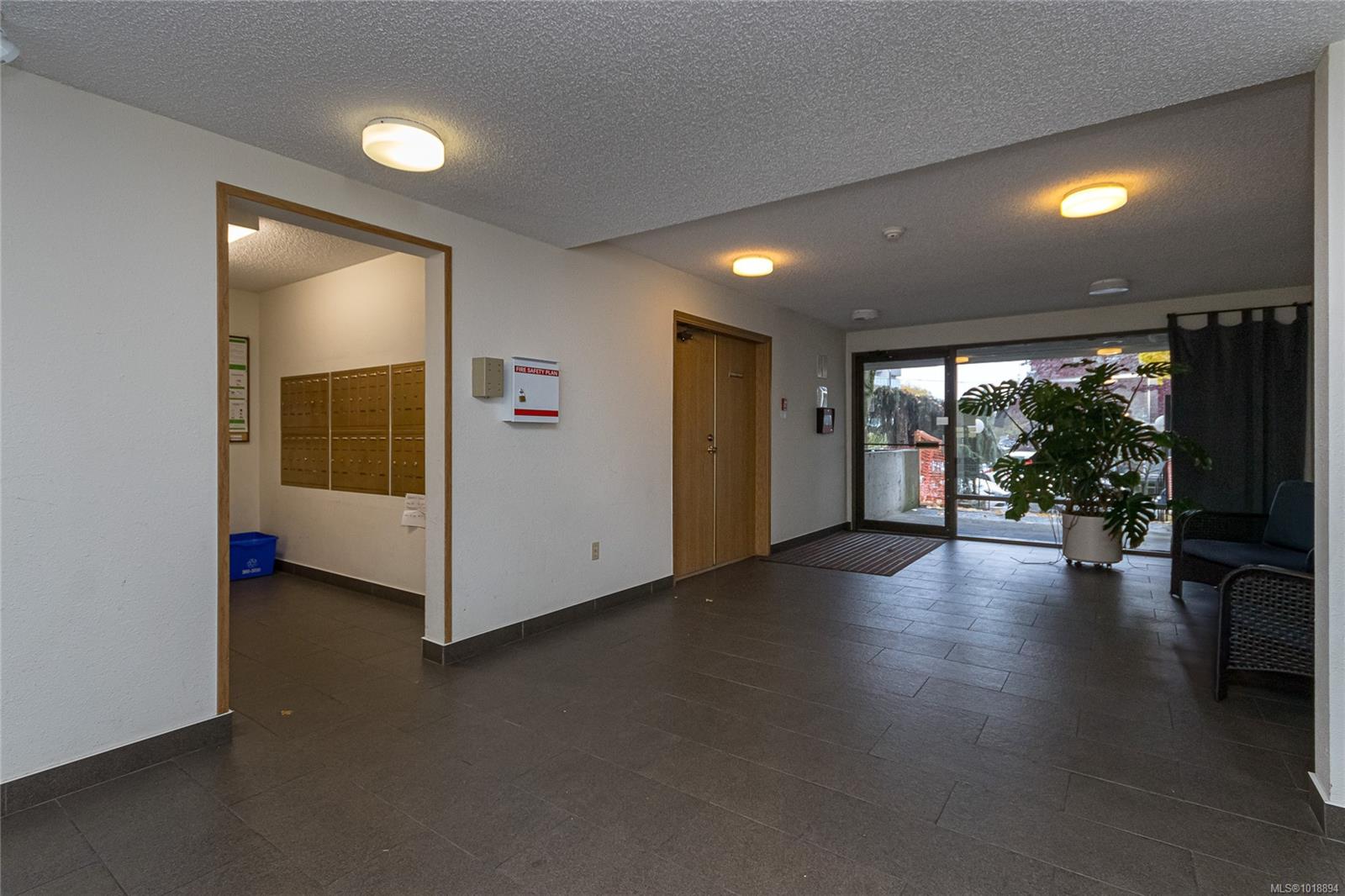 3255 Glasgow Ave # 208