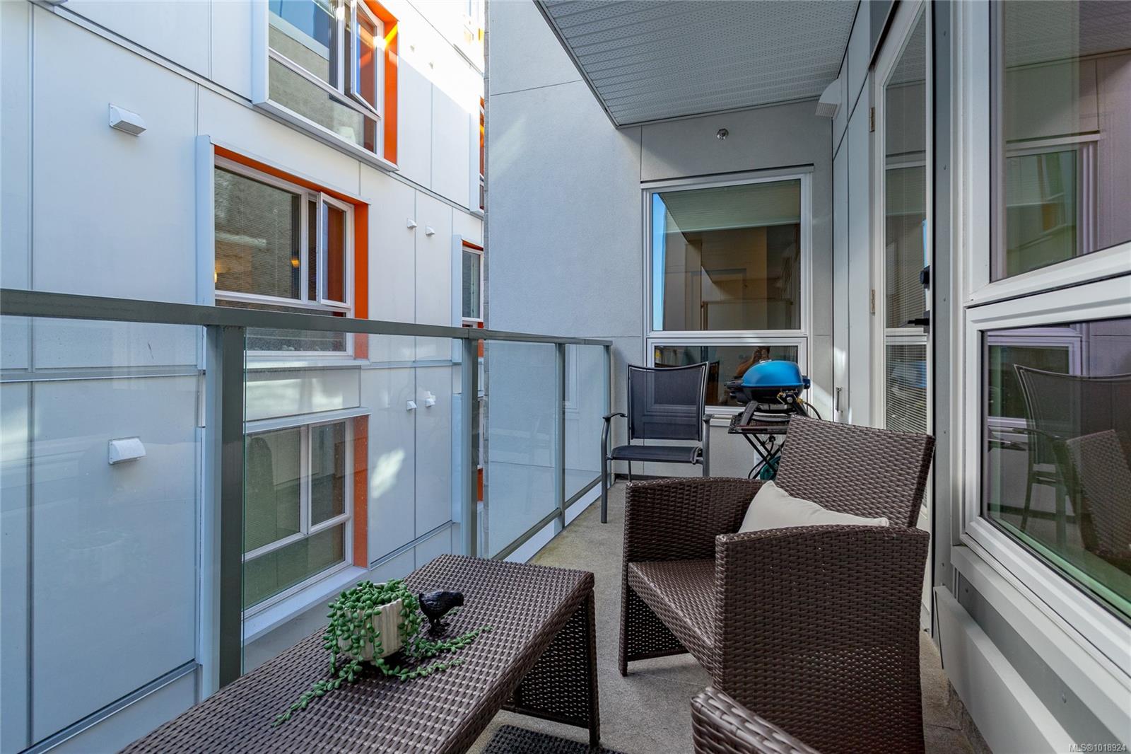 9818 Fourth St # 305