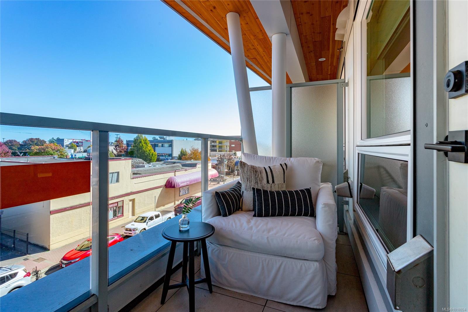 9818 Fourth St # 305