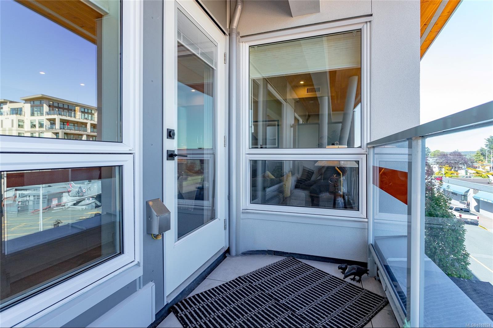 9818 Fourth St # 305