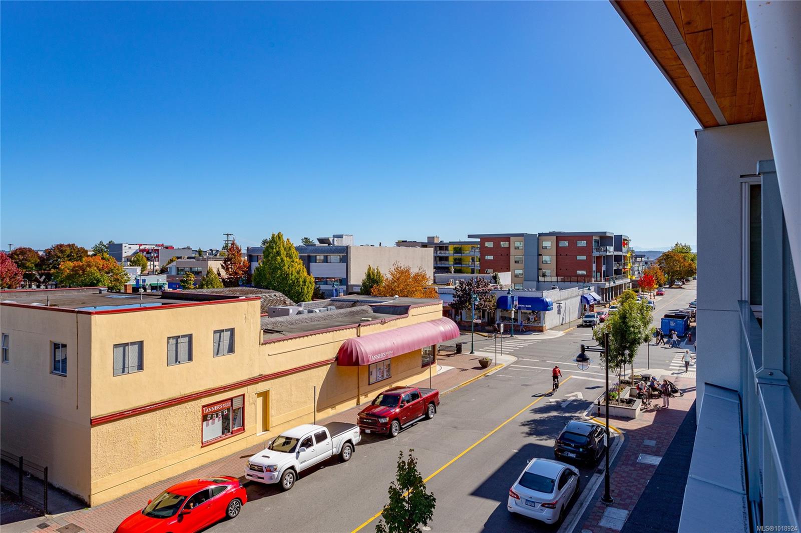 9818 Fourth St # 305