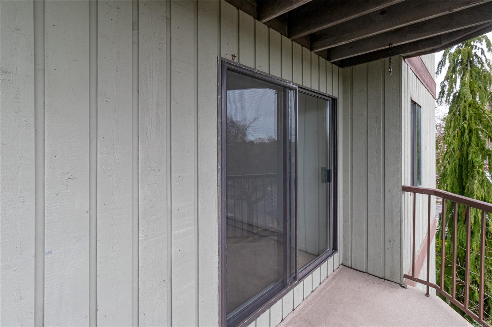 1655 Begbie St # 314