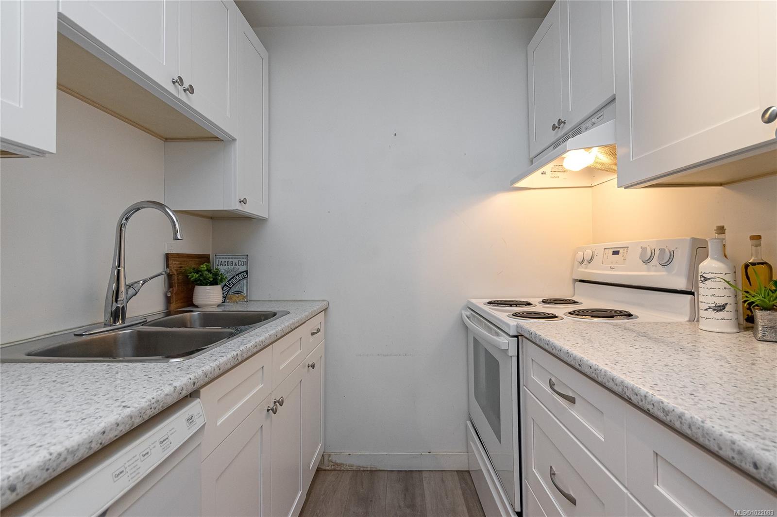 1655 Begbie St # 314