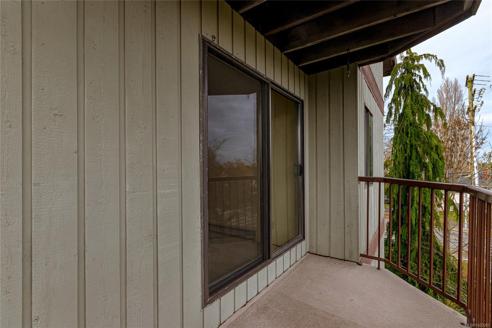 1655 Begbie St # 314