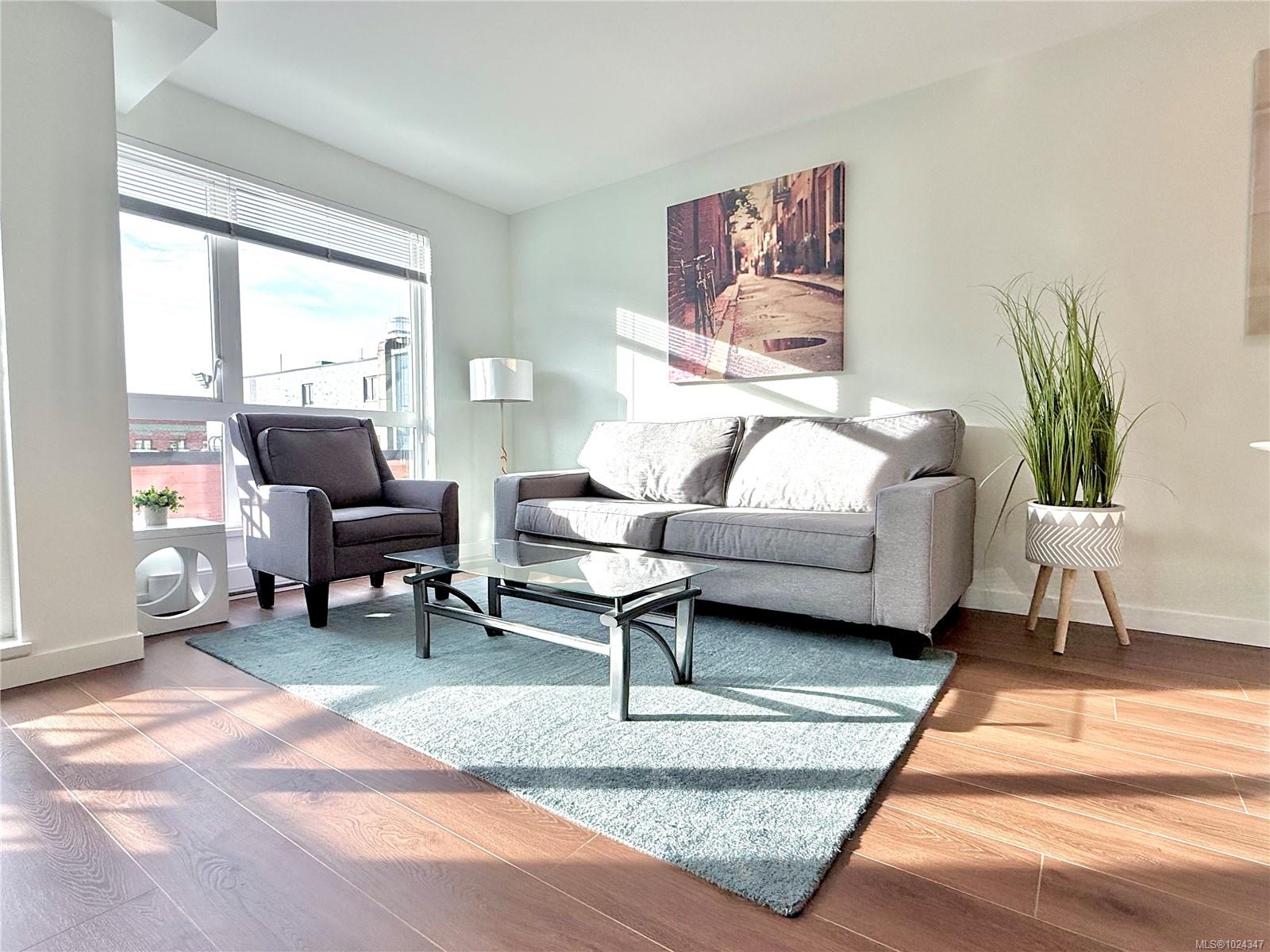 517 Fisgard St # 310