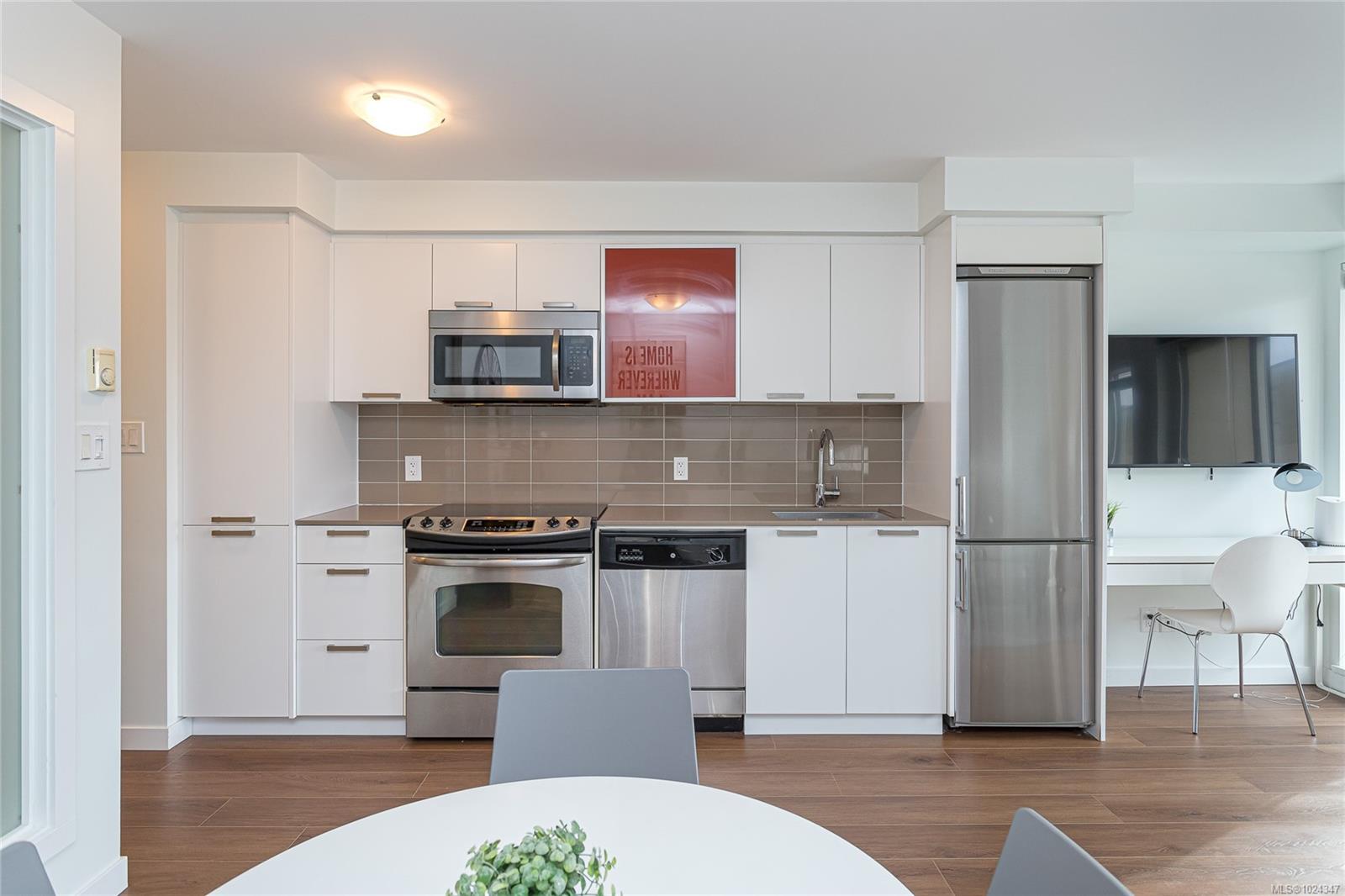 517 Fisgard St # 310