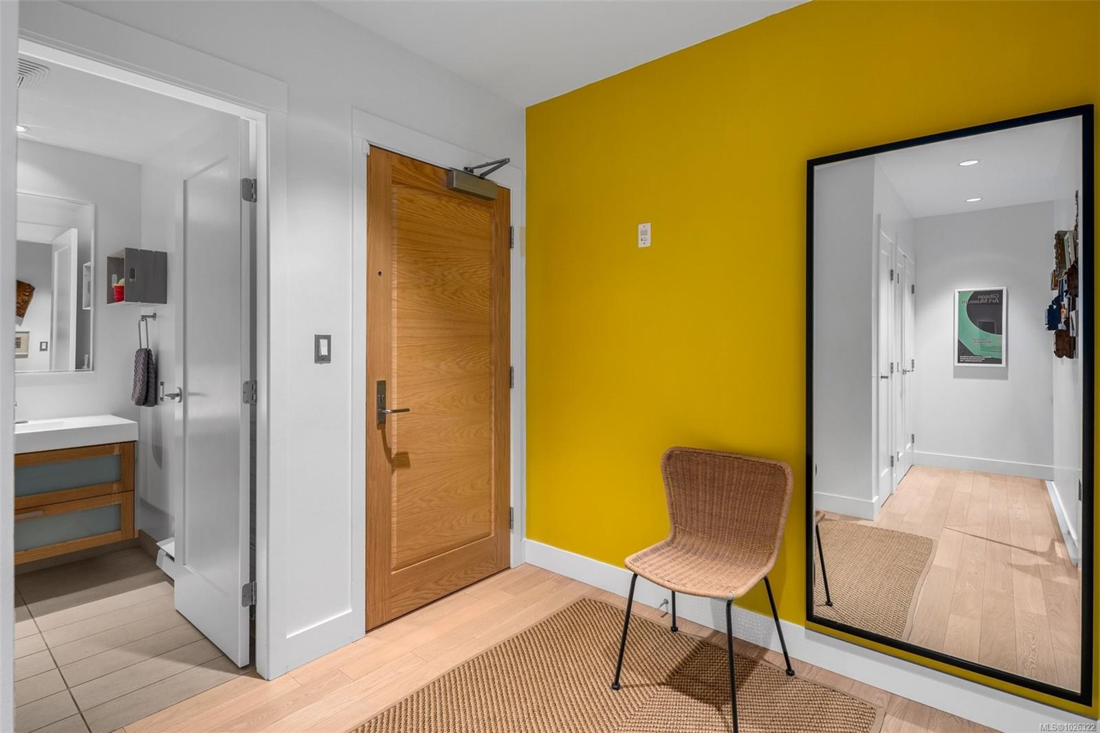 365 Waterfront Cres # 116