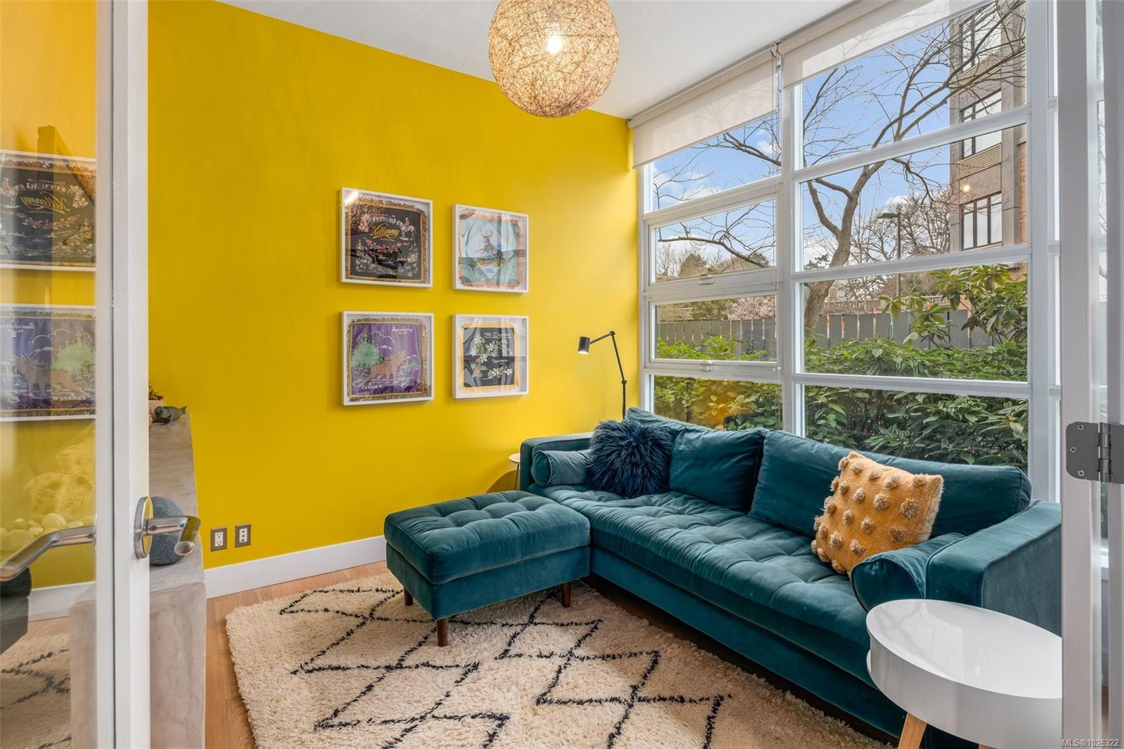 365 Waterfront Cres # 116