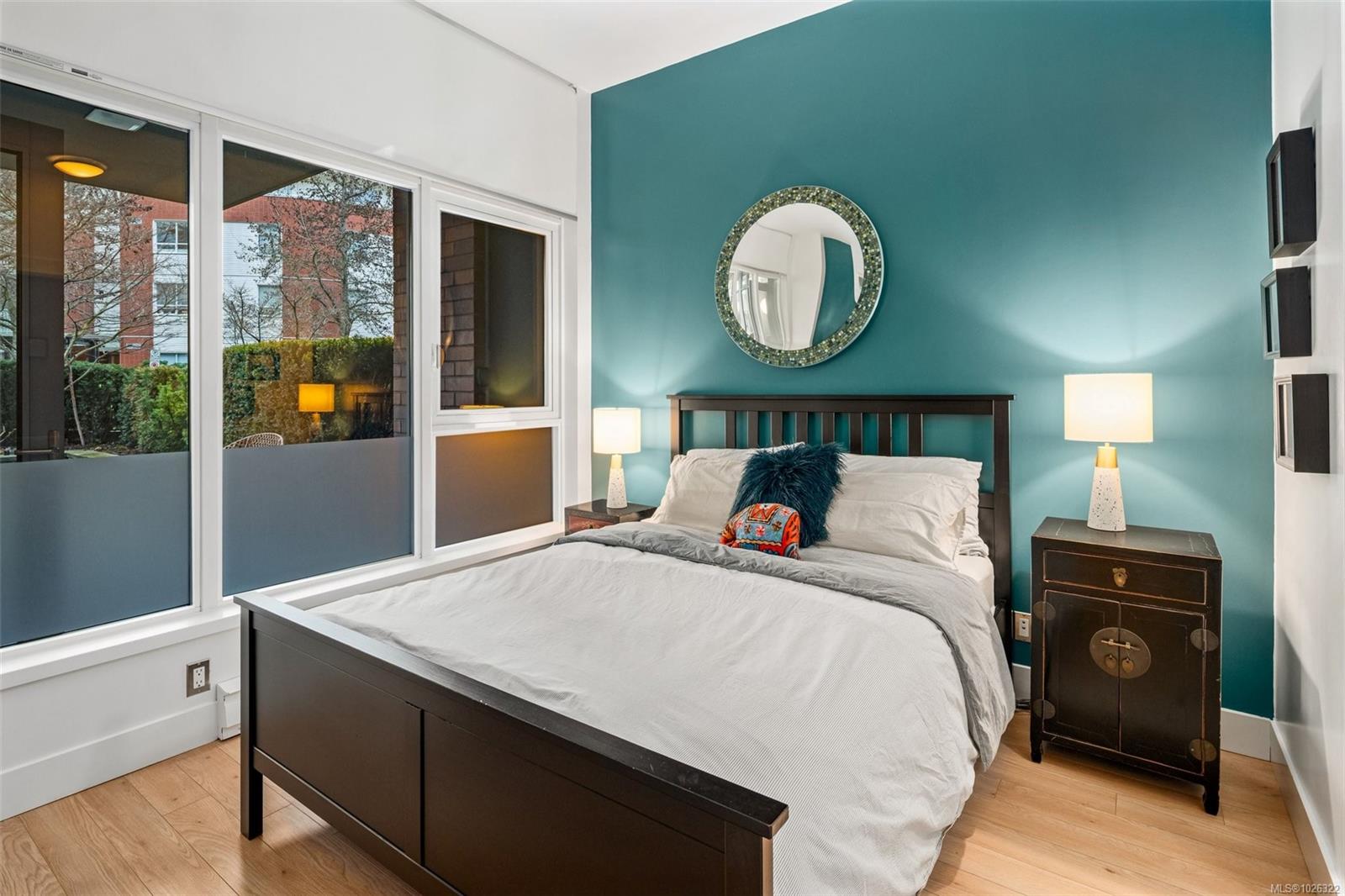 365 Waterfront Cres # 116