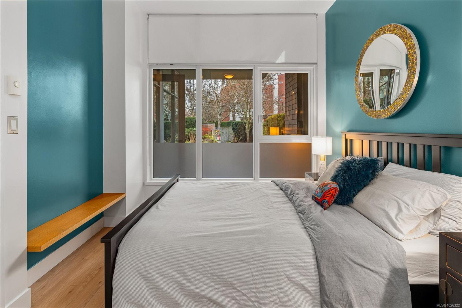 365 Waterfront Cres # 116