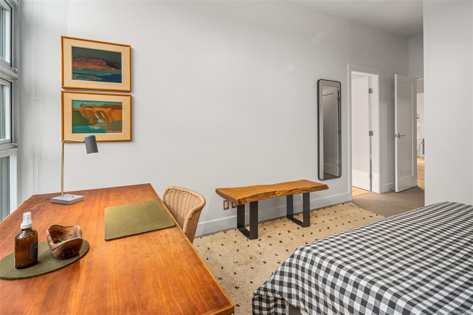 365 Waterfront Cres # 116