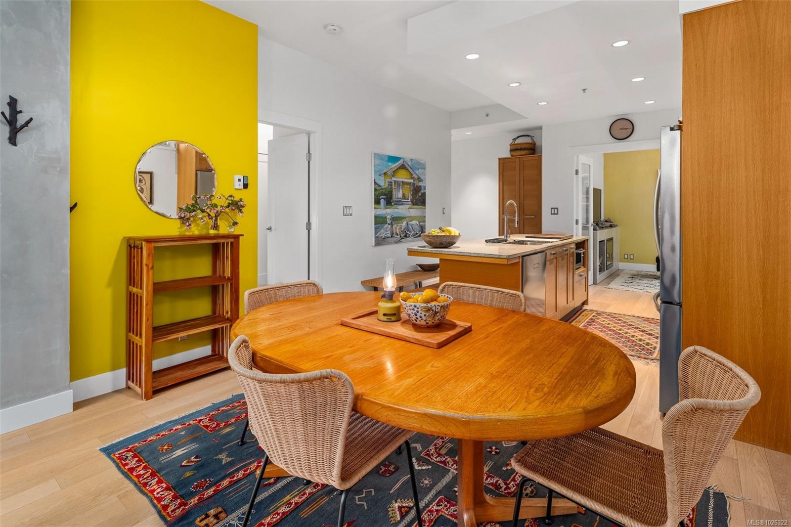 365 Waterfront Cres # 116