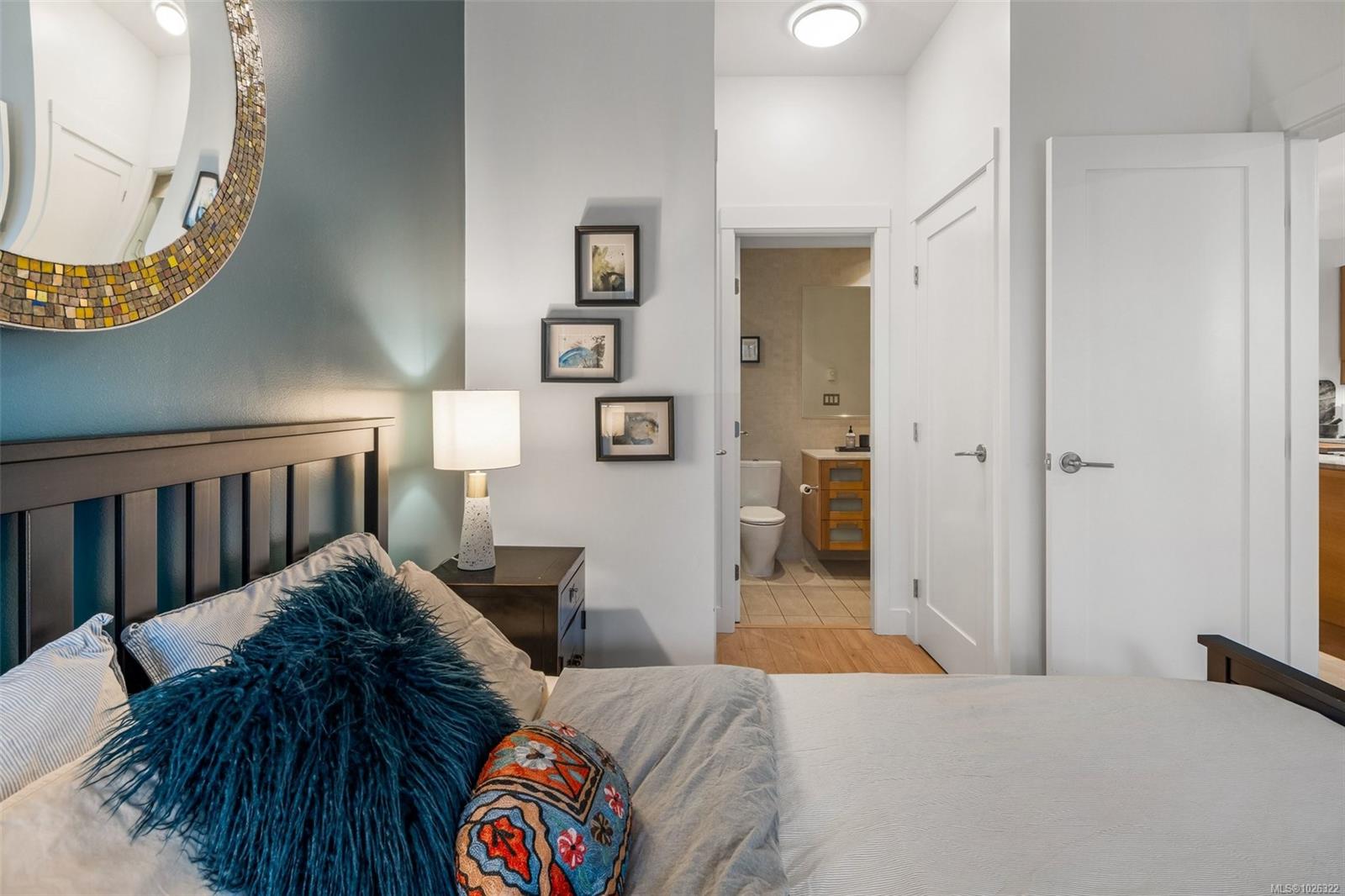 365 Waterfront Cres # 116