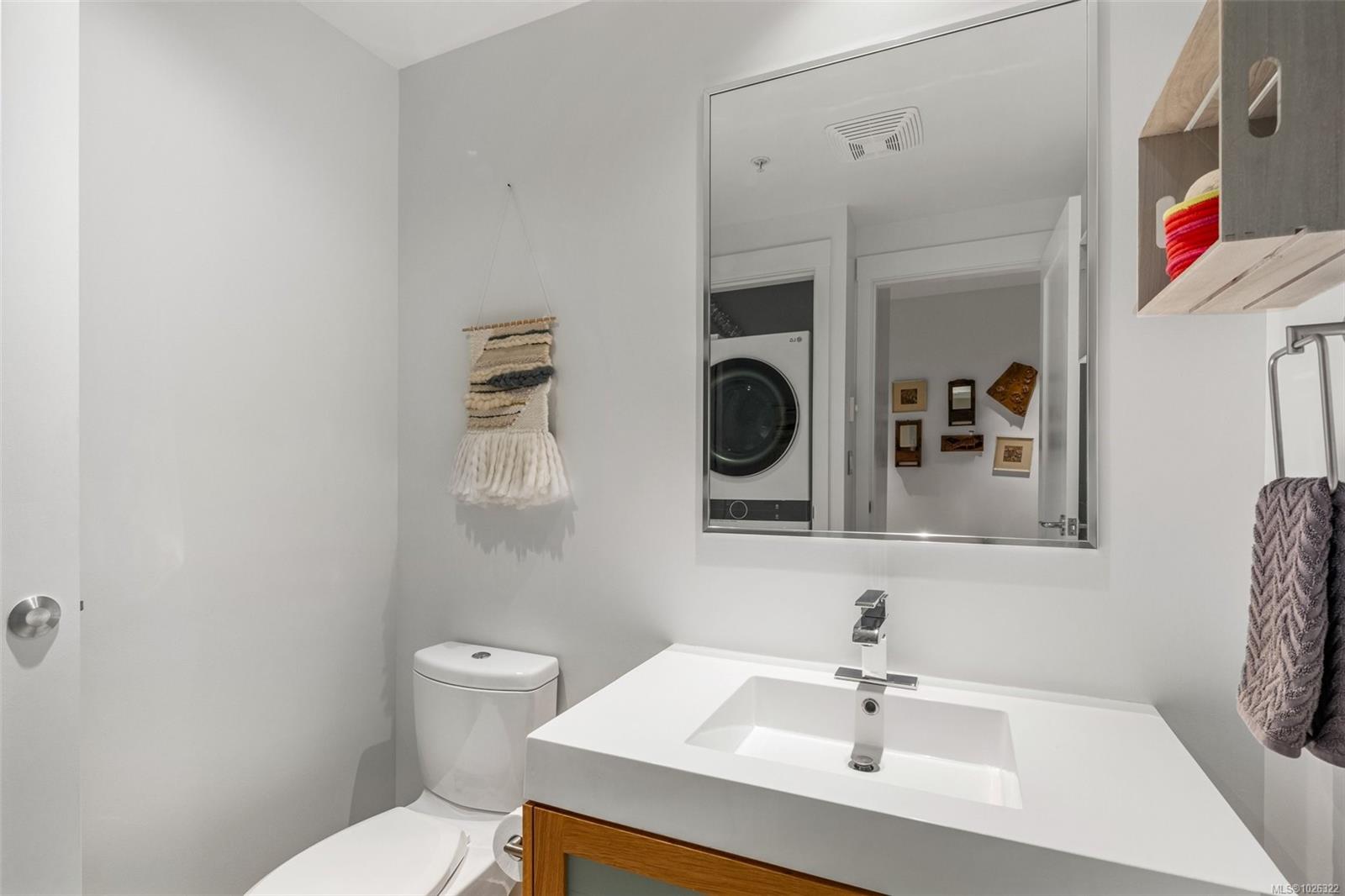 365 Waterfront Cres # 116