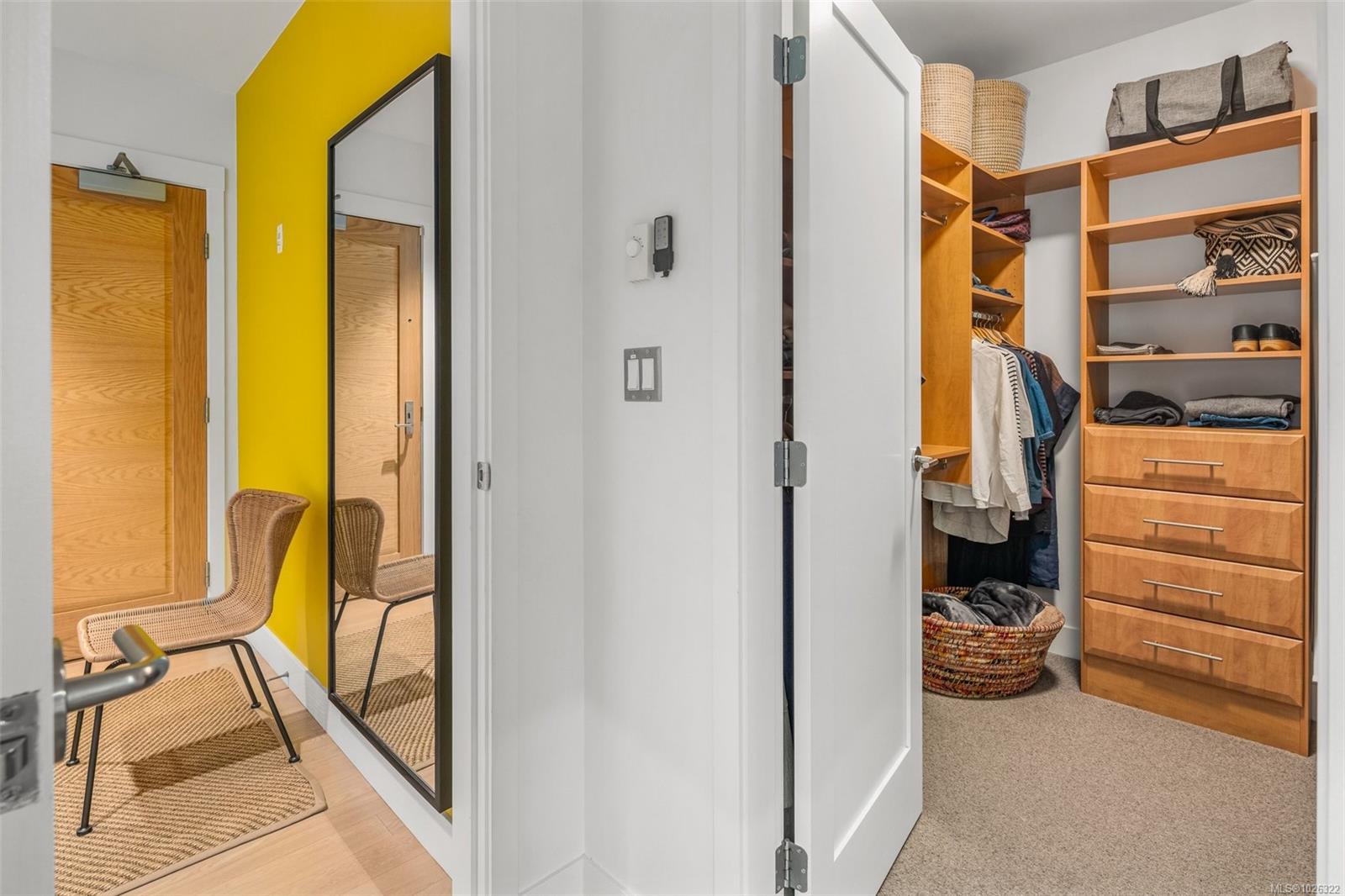 365 Waterfront Cres # 116