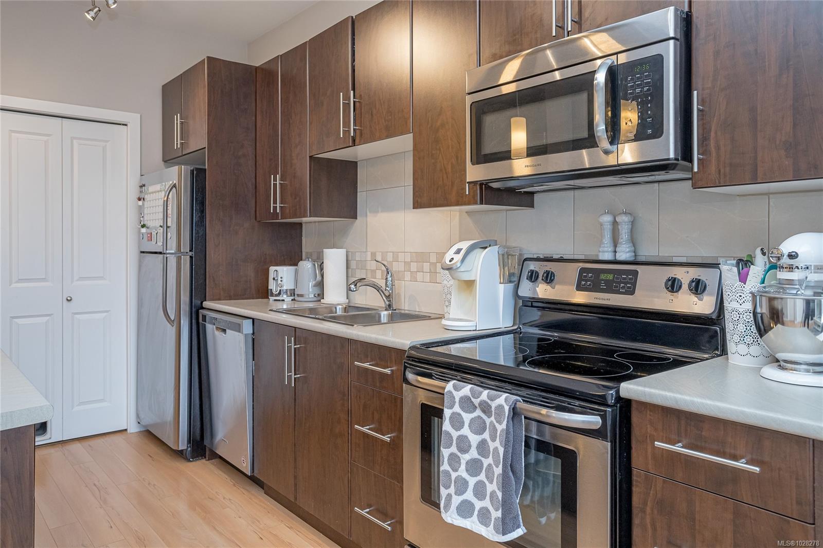 3240 Jacklin Rd # 402