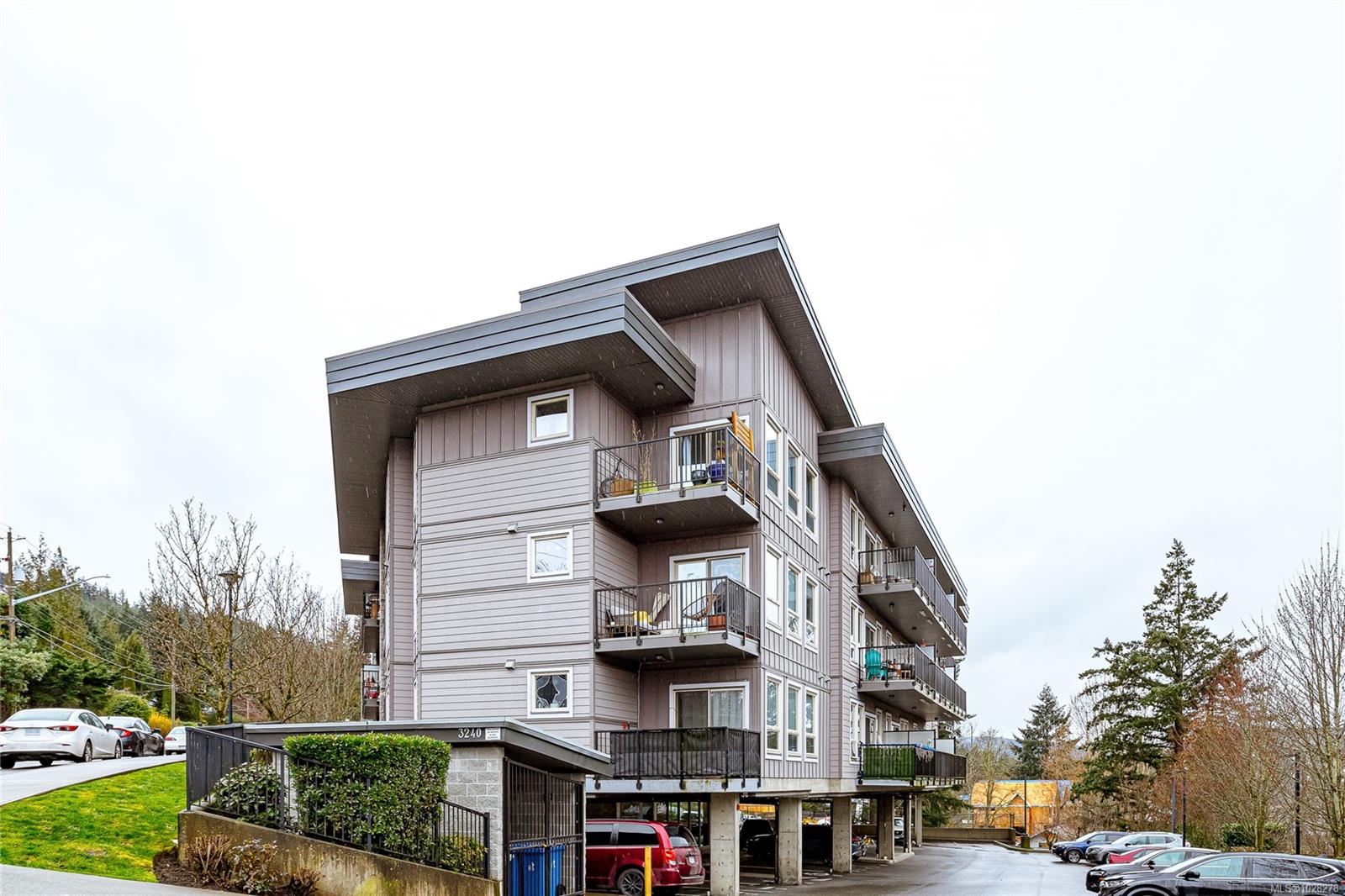 3240 Jacklin Rd # 402