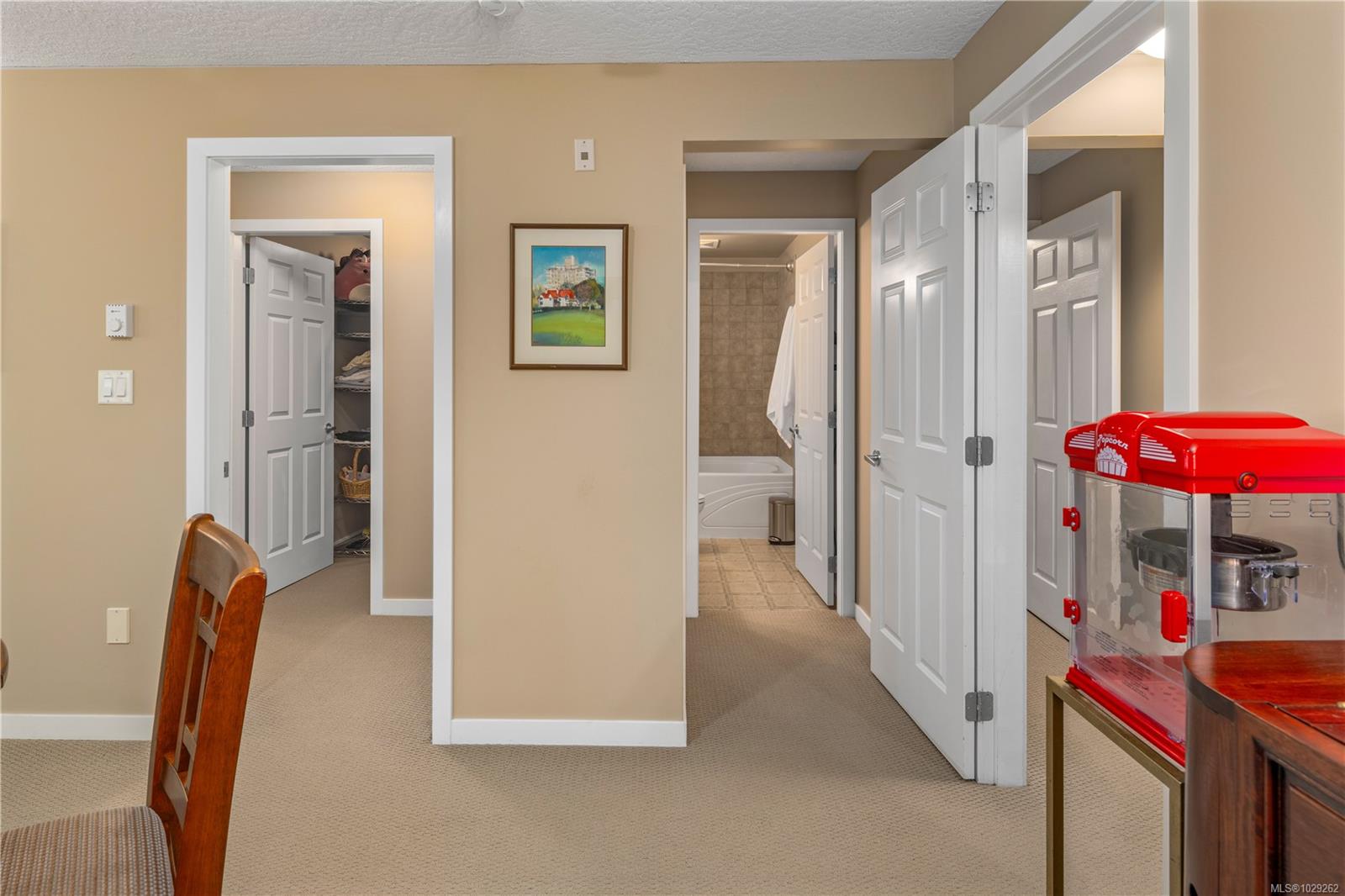 2120 Harrow Gate # 102