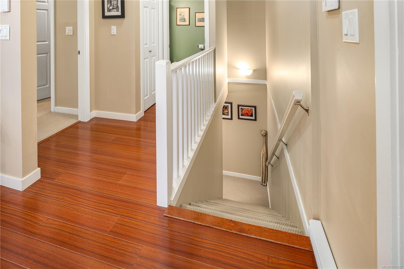 2120 Harrow Gate # 102