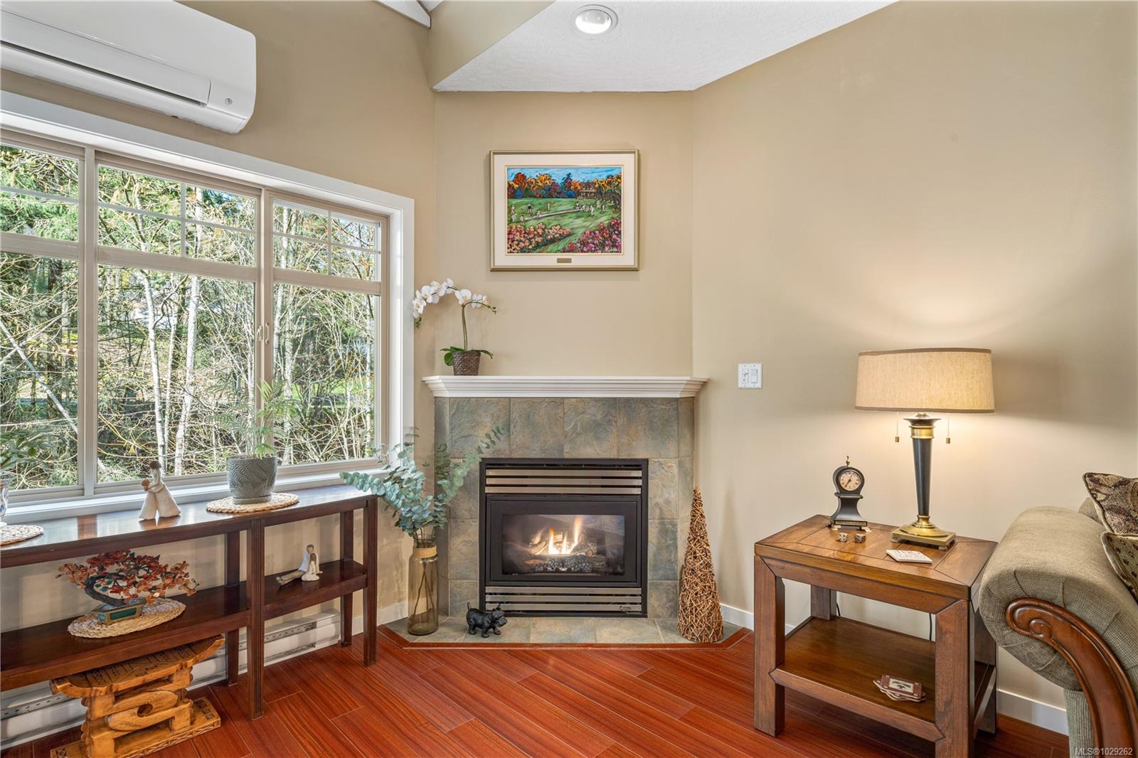 2120 Harrow Gate # 102