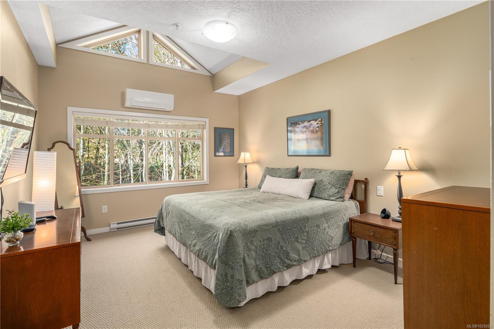 2120 Harrow Gate # 102