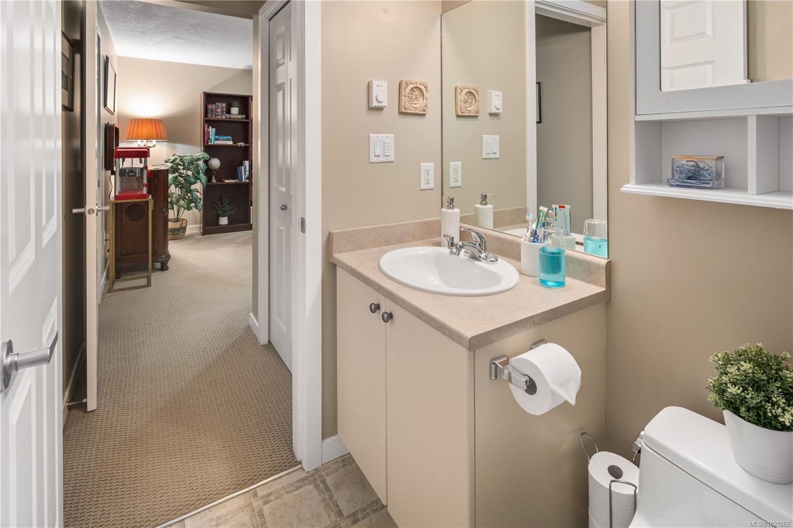 2120 Harrow Gate # 102