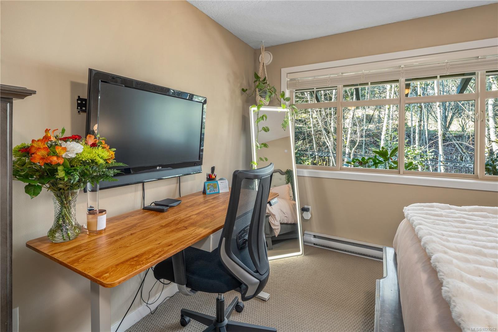 2120 Harrow Gate # 102