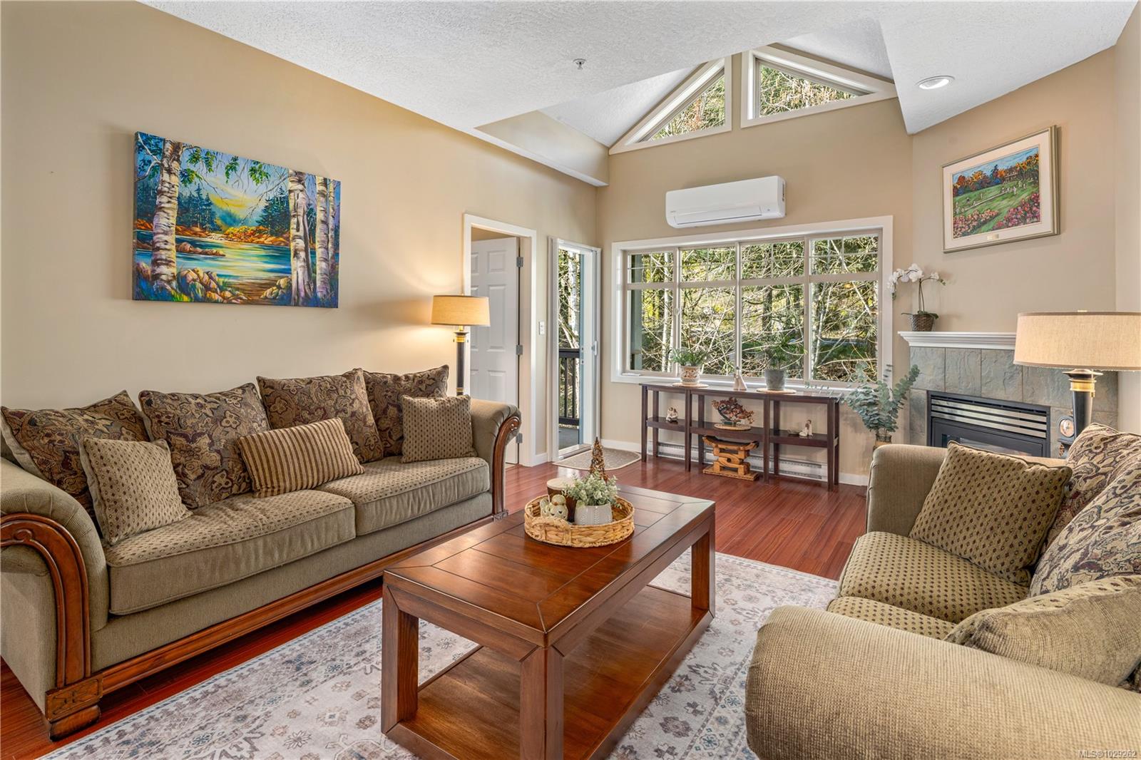 2120 Harrow Gate # 102