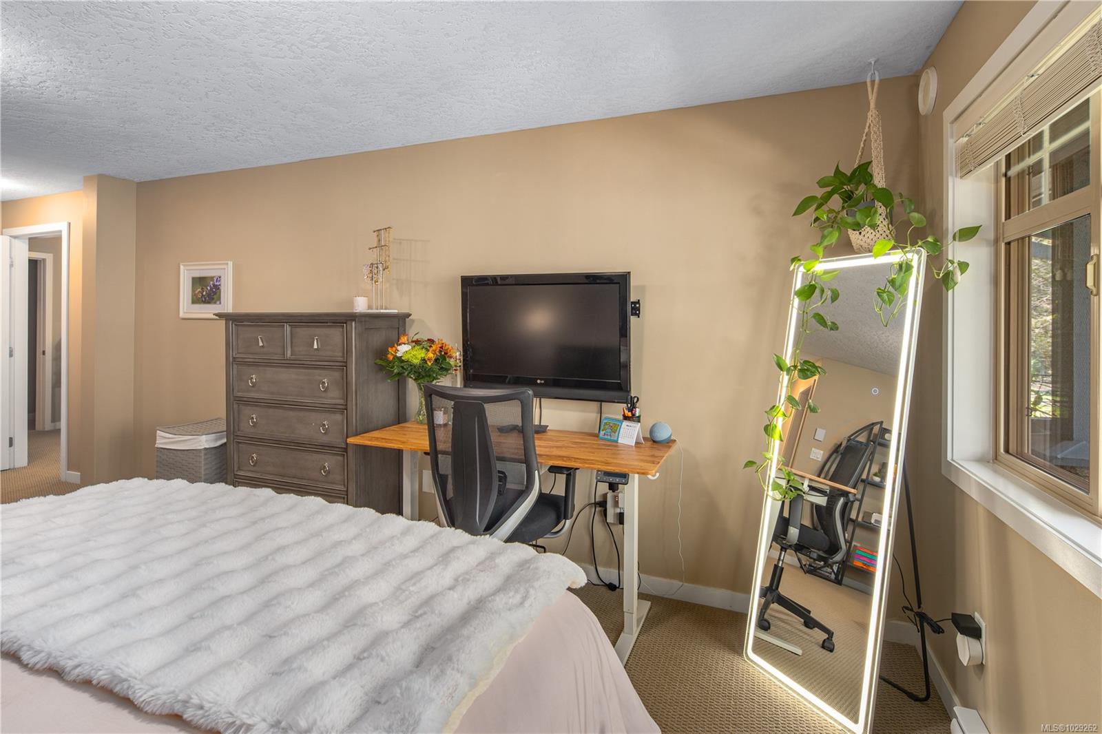 2120 Harrow Gate # 102