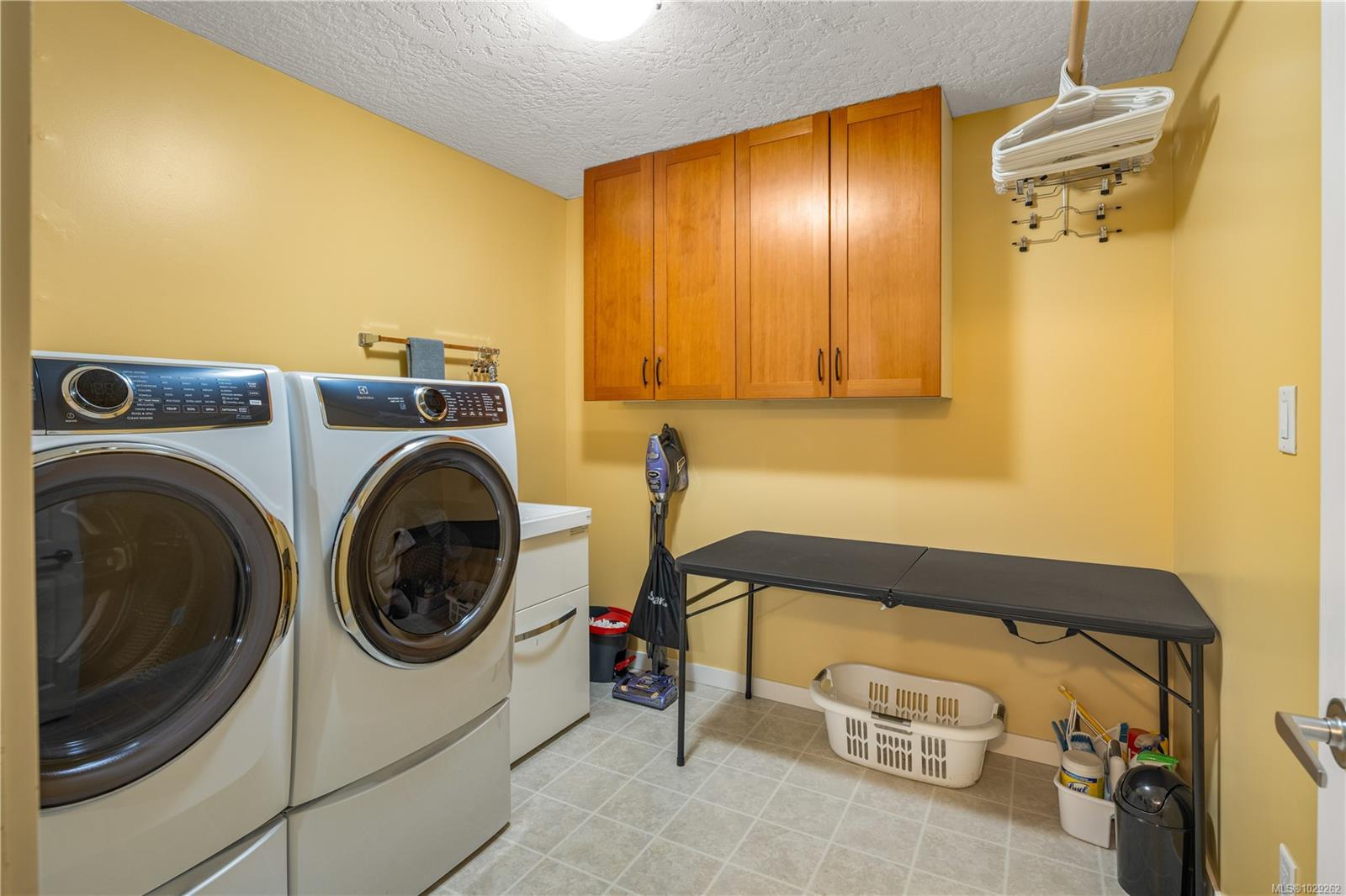 2120 Harrow Gate # 102