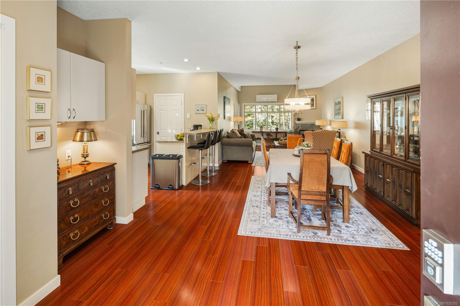 2120 Harrow Gate # 102