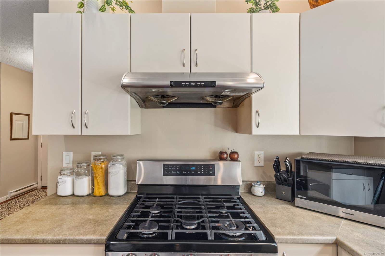 2120 Harrow Gate # 102