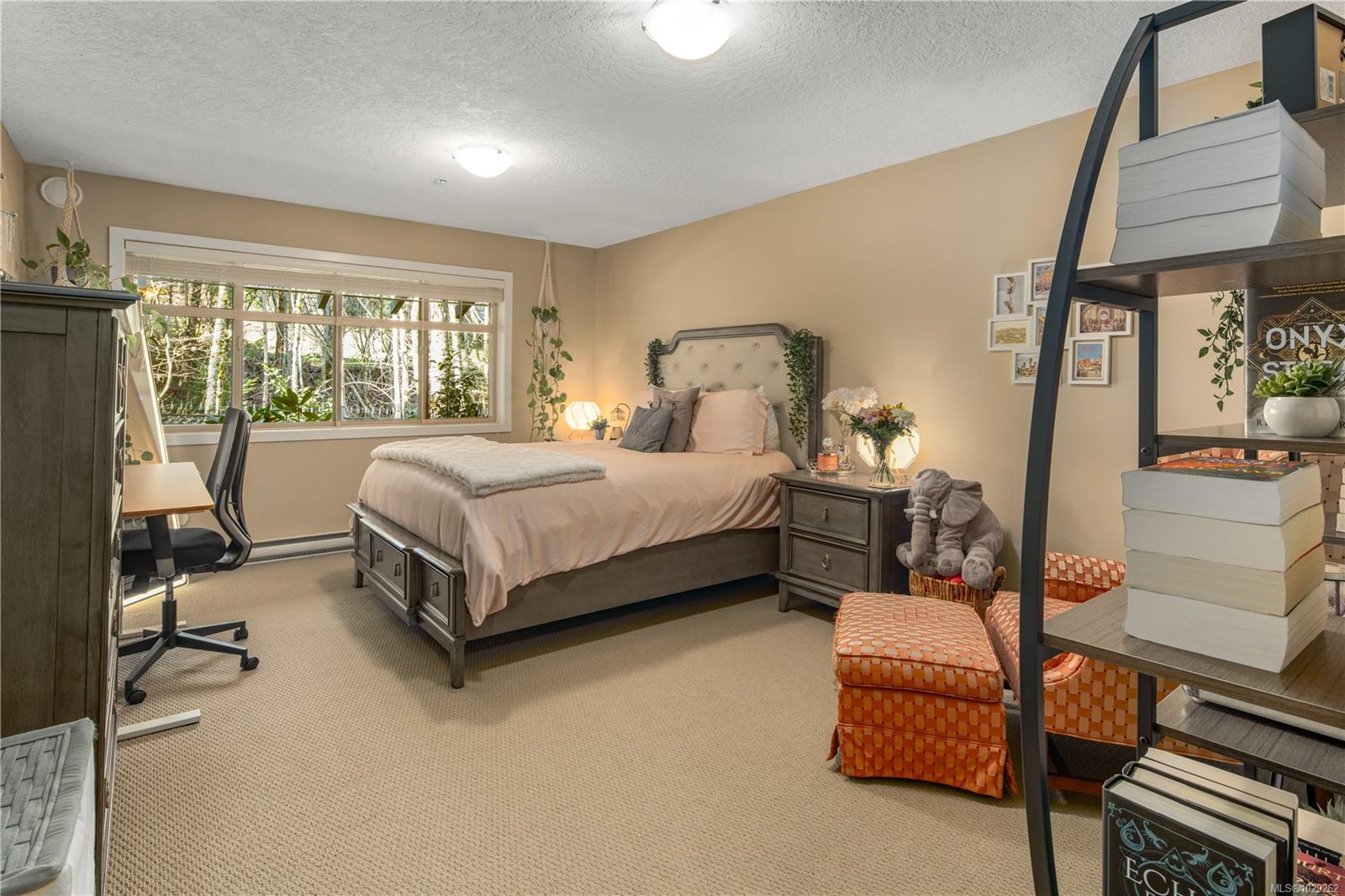 2120 Harrow Gate # 102