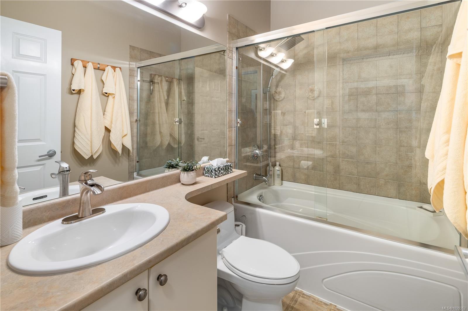 2120 Harrow Gate # 102