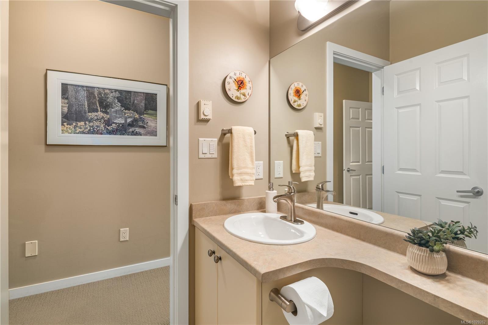 2120 Harrow Gate # 102