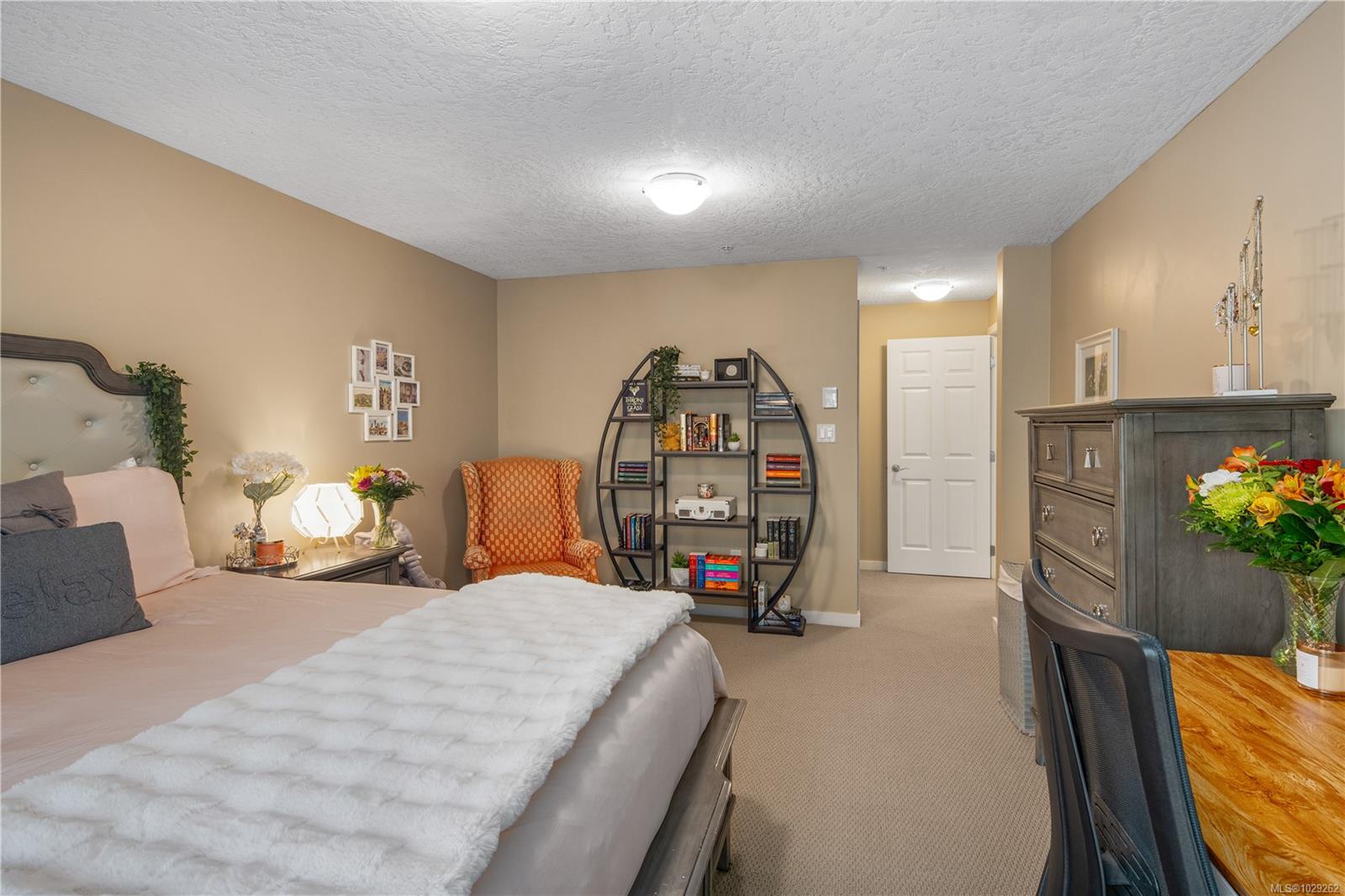 2120 Harrow Gate # 102