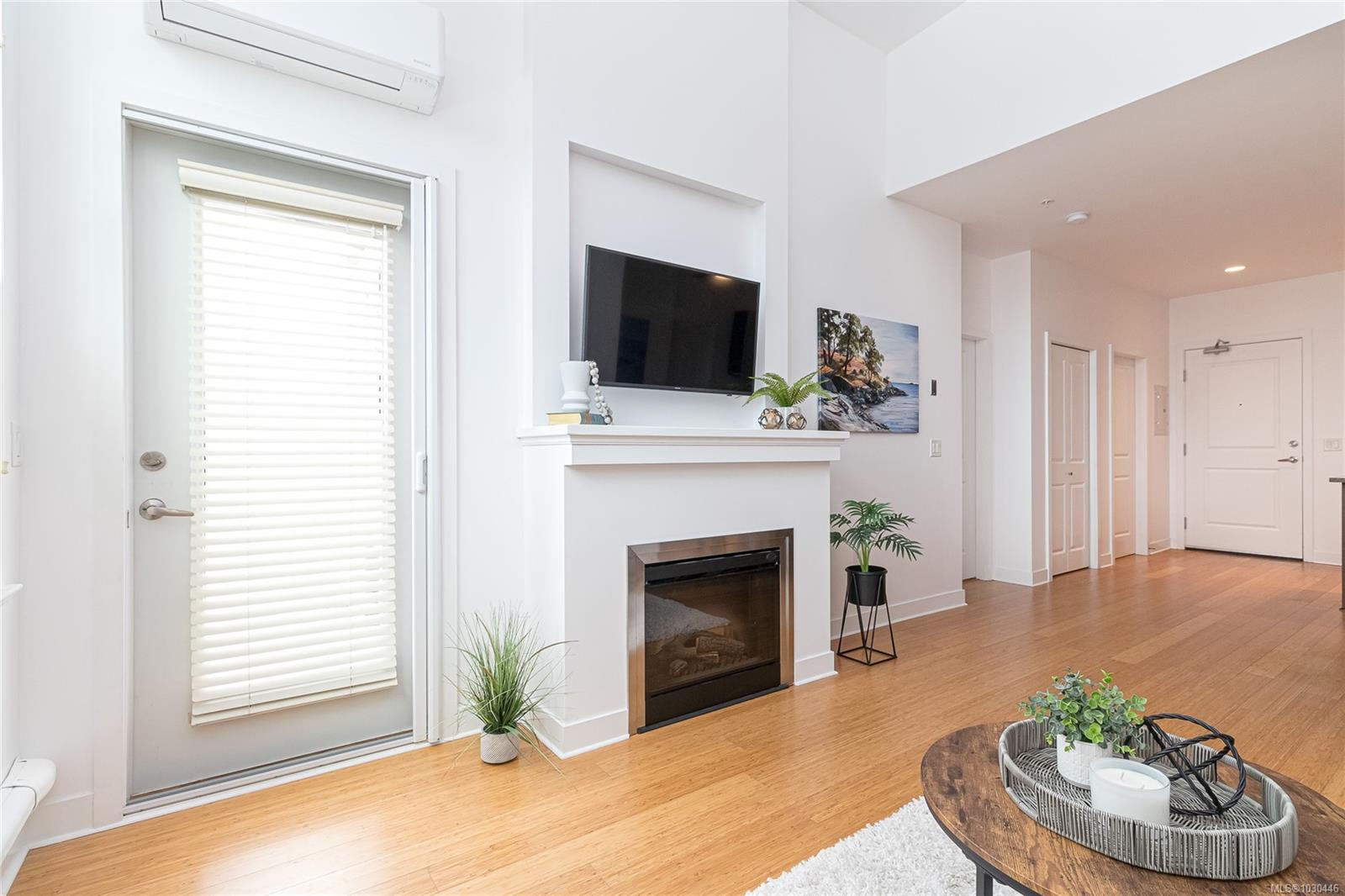 4394 West Saanich Rd Unit: 405