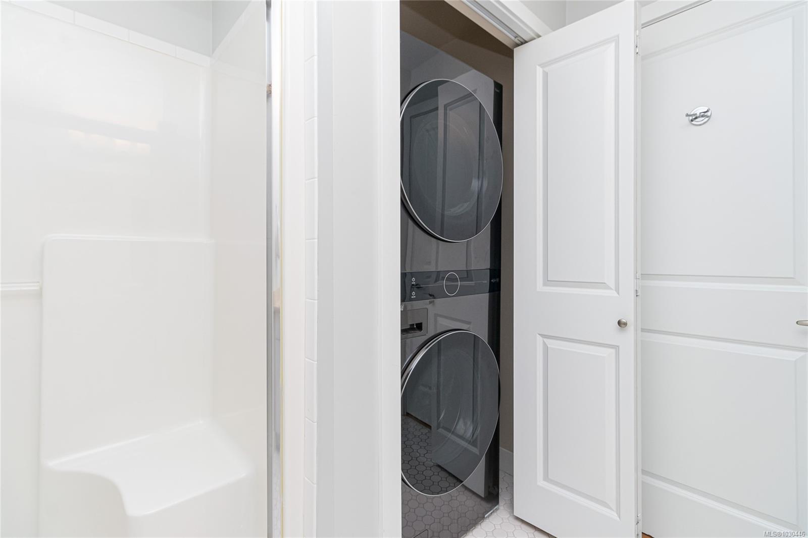 4394 West Saanich Rd Unit: 405