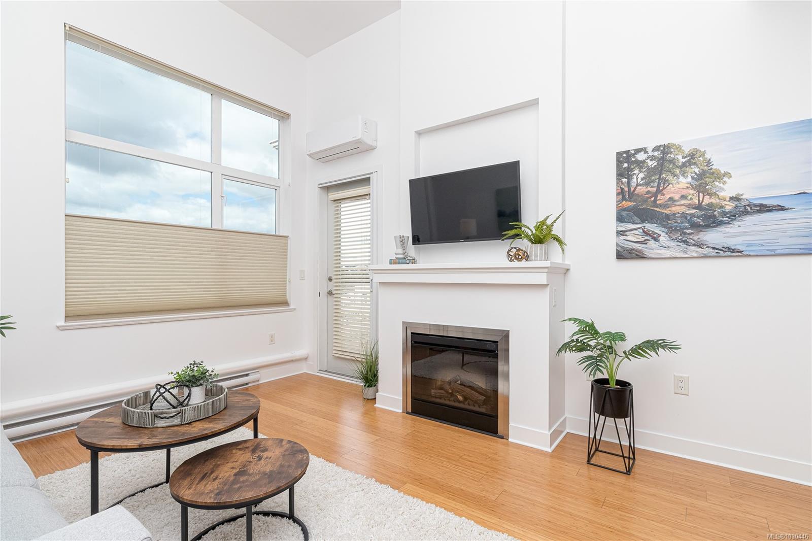 4394 West Saanich Rd Unit: 405