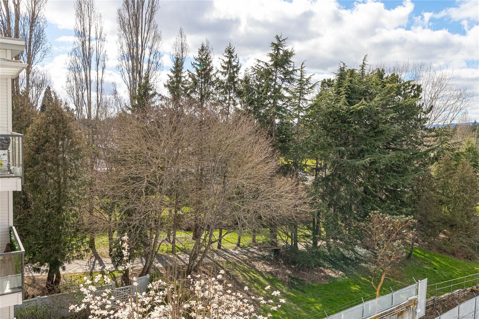 4394 West Saanich Rd Unit: 405