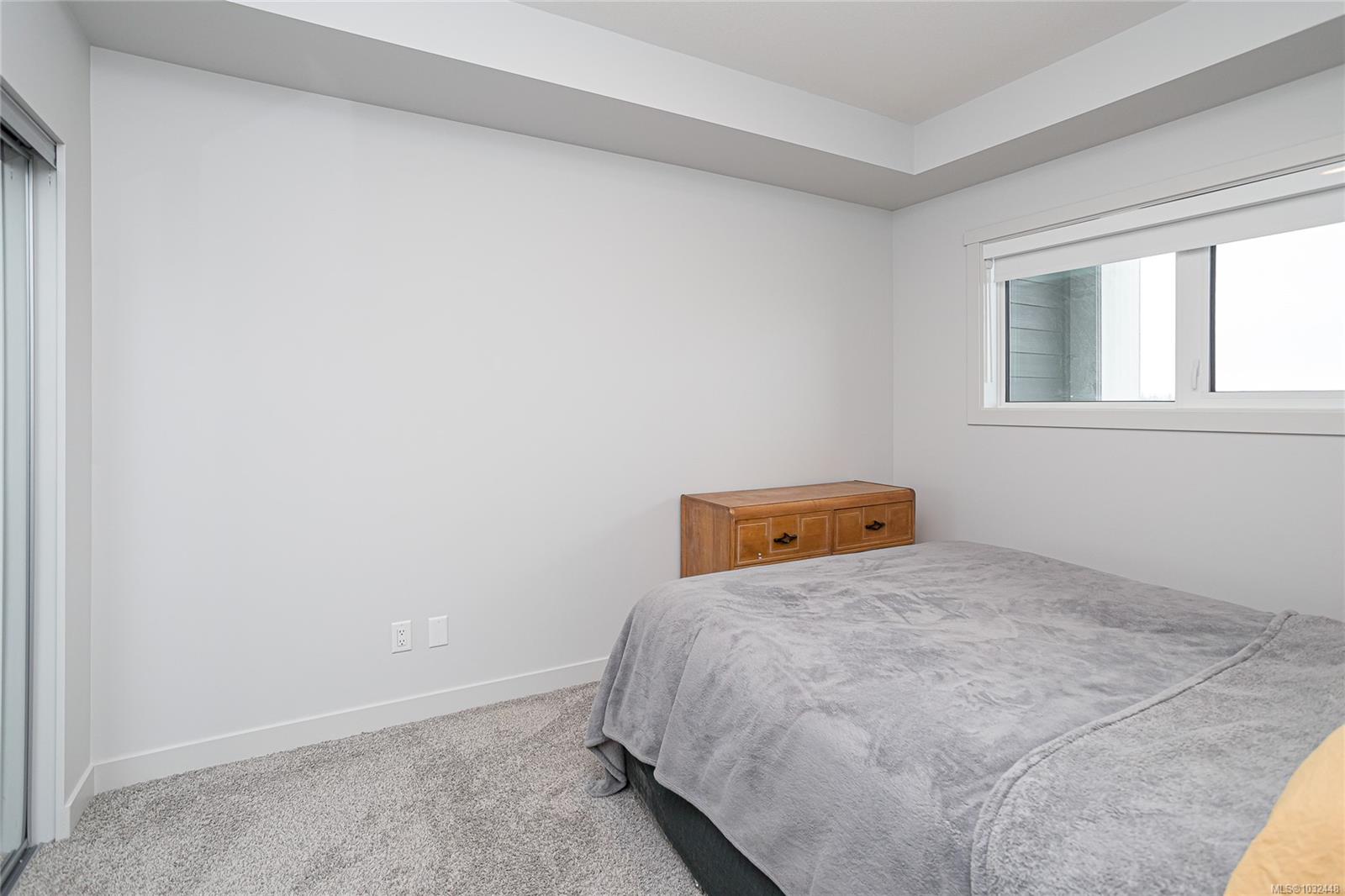 2469 Gateway Rd # 204