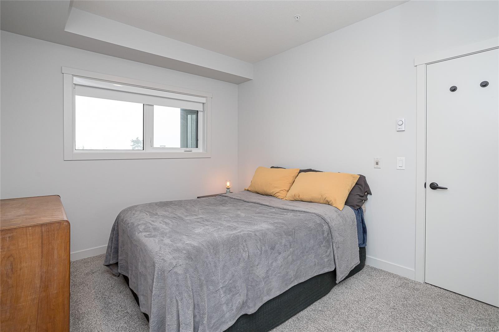 2469 Gateway Rd # 204