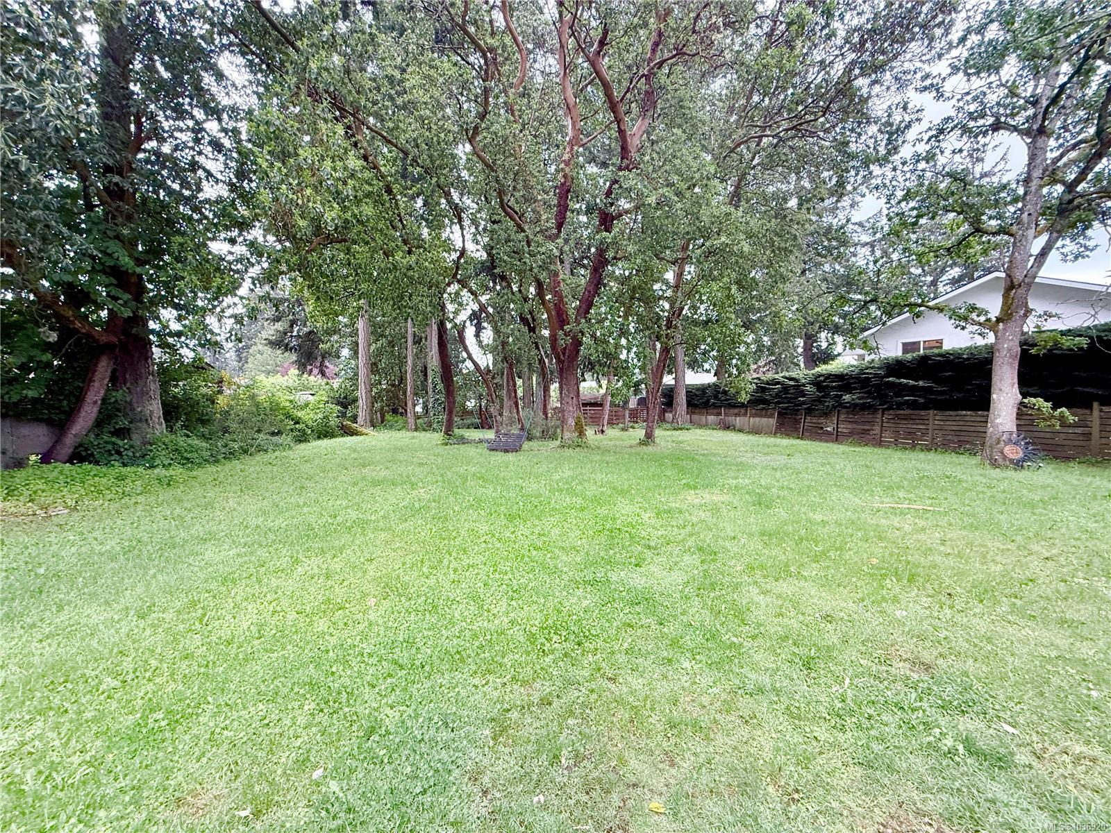 2321 Sooke Rd