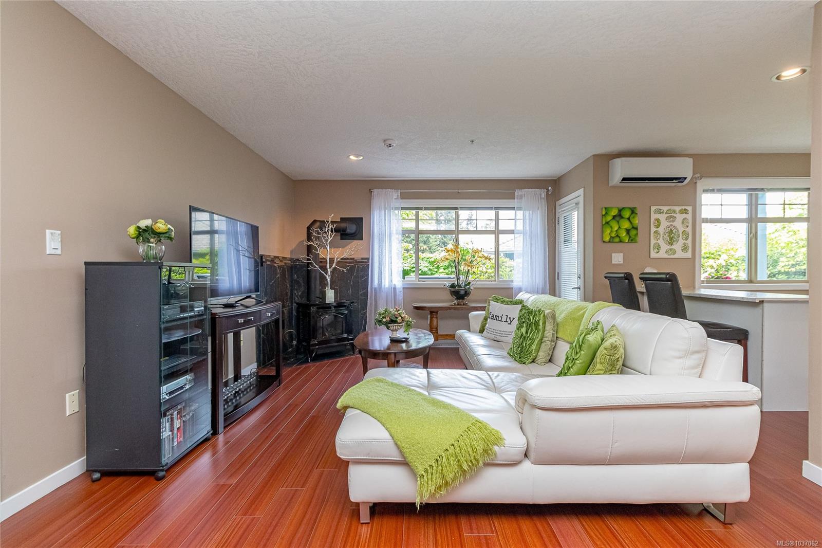 2120 Harrow Gate # 110